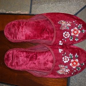 Slippers